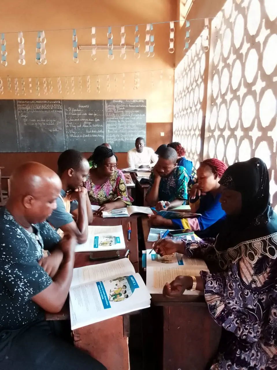 Communauté au sein d'une classe en cours de formation Graines de Paix 