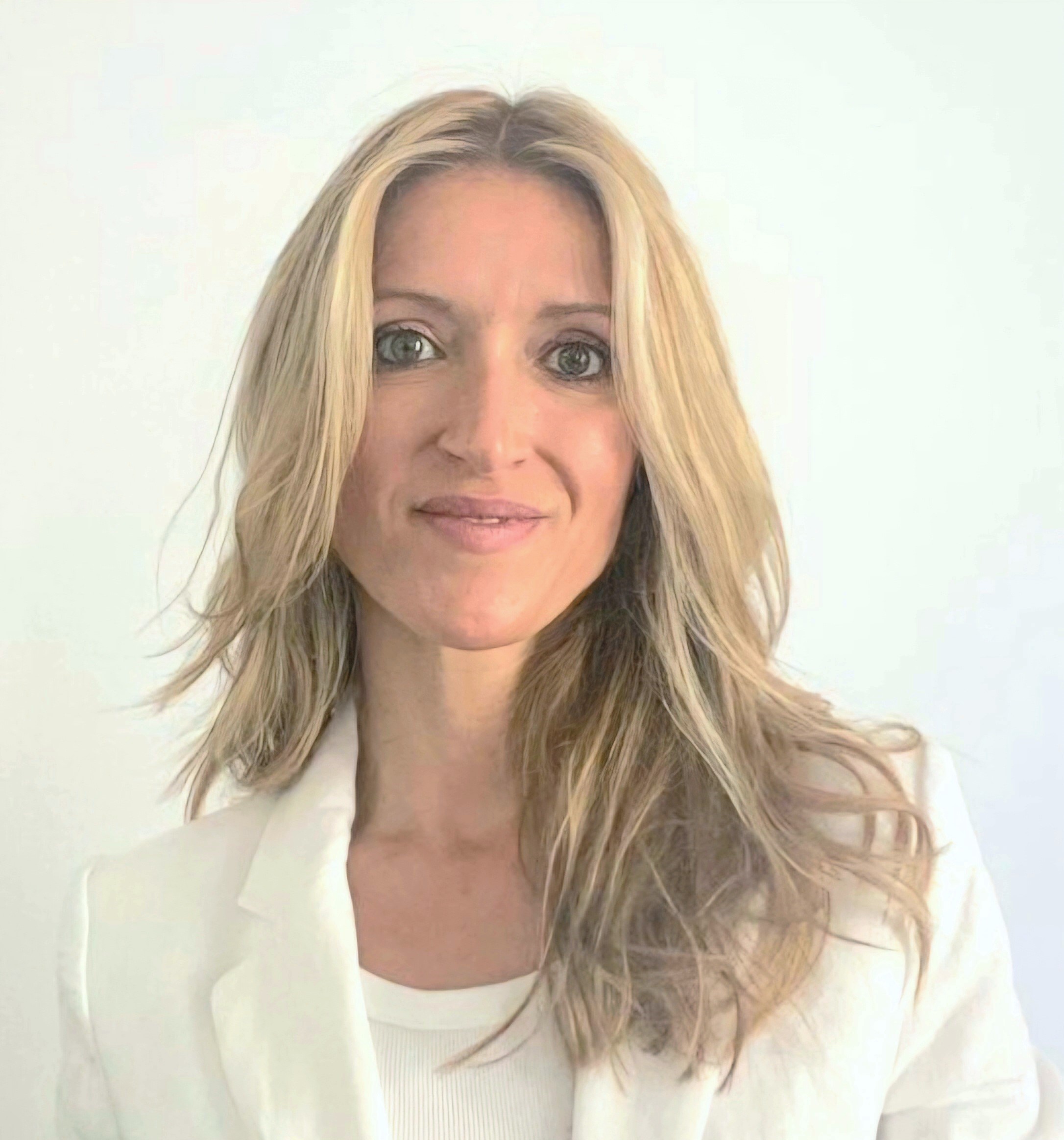 Chloë Fèvre, Council of experts