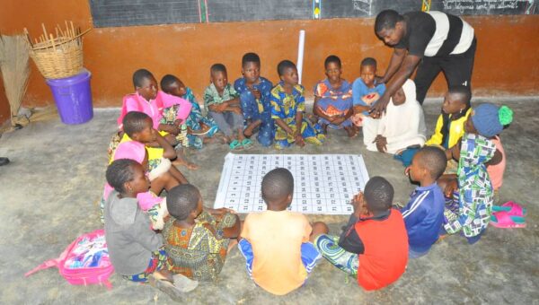 Classe de cours d'été à Natitingou, Bénin
